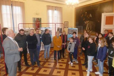 Présentation de l’exposition Histoire, Sport & Citoyenneté à la mairie de Guériny (58)
